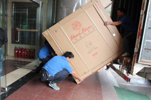 莫力达瓦钢琴贵重工艺品无忧运